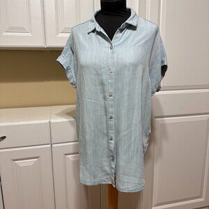 Soft Surroundings Shirt Women’s Chambray M Blue Tencel Lyocell Button Up Casual